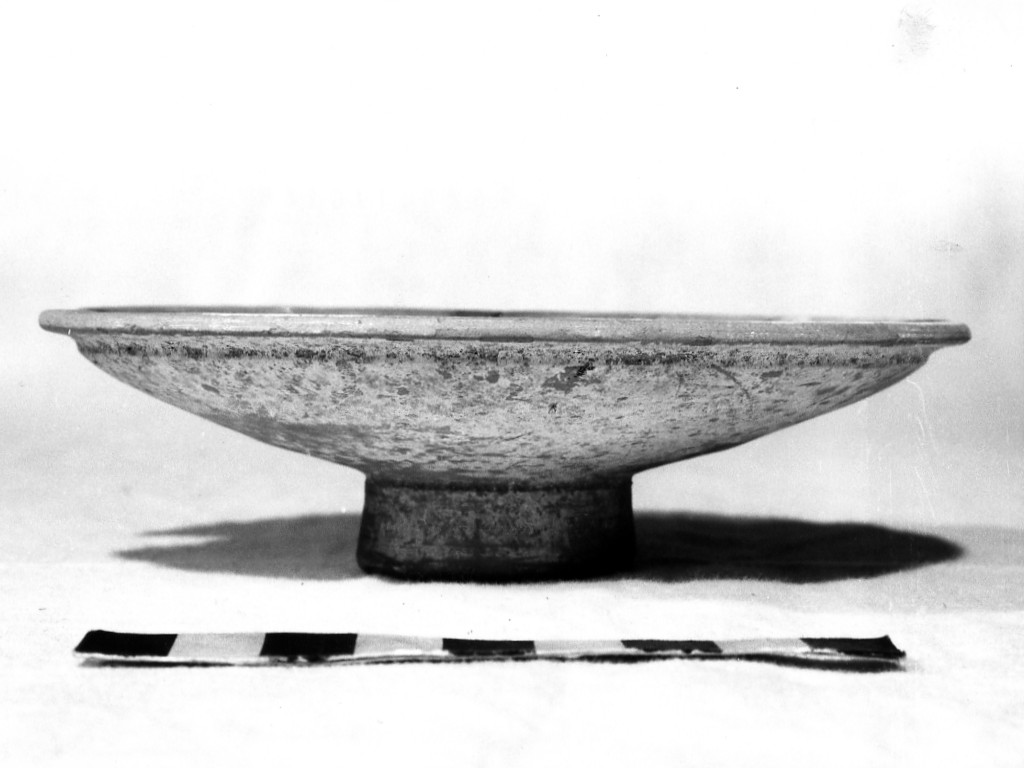 piatto - produzione daunia (sec. IV a.C)