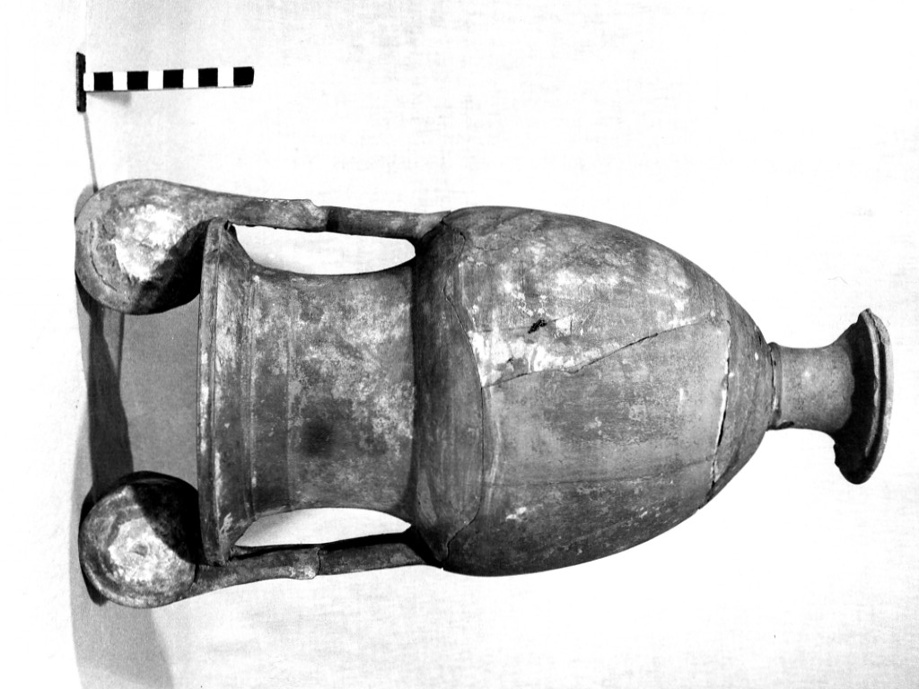 cratere a volute - fabbrica apula (sec. IV a.C)