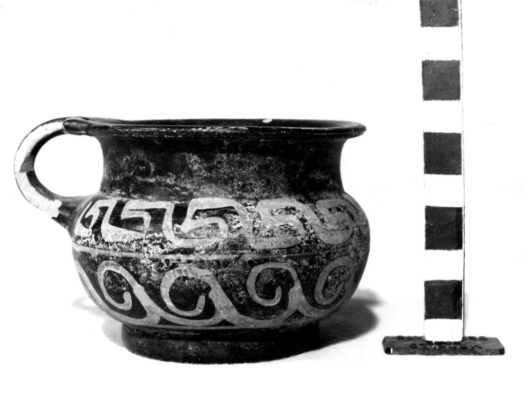 brocca - produzione apula (fine sec. IV a.C)