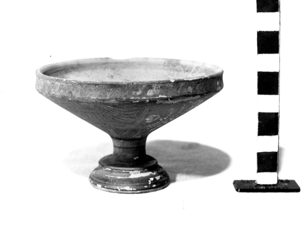 lekane/ coperchio - fabbrica apula (fine sec. IV a.C)