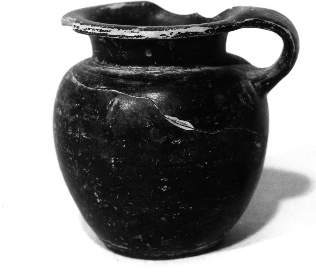 oinochoe - fabbrica apula (fine sec. IV a.C)