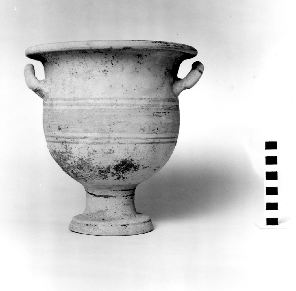 cratere a campana - fabbrica daunia; Daunio III (sec. IV a.C)