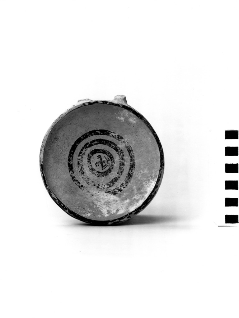 coppa monoansata - fabbrica daunia; Daunio II (secc. VI - V a.C)