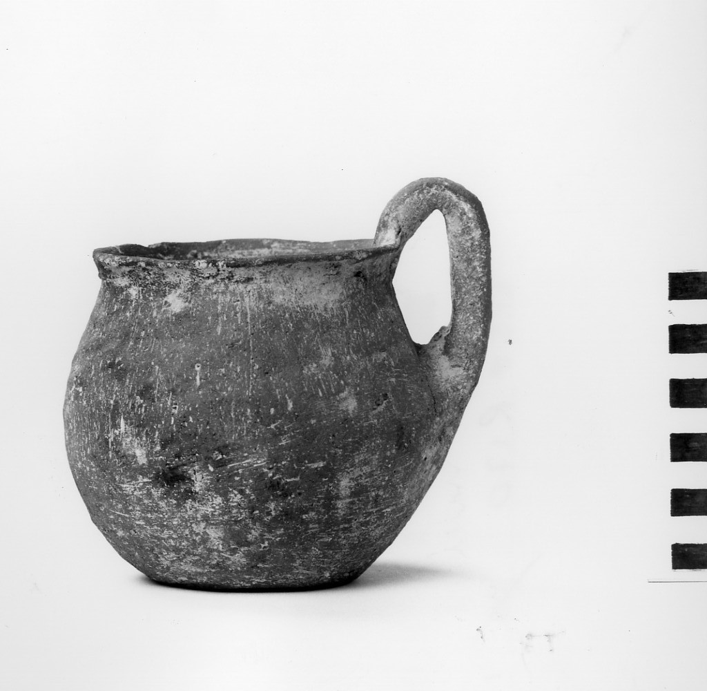 boccale - fabbrica apula (secc. VI - IV a.C)