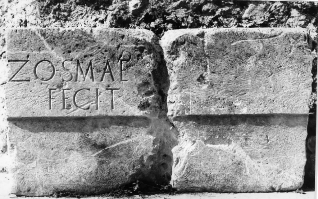 blocco con epigrafe (sec. I a.C)