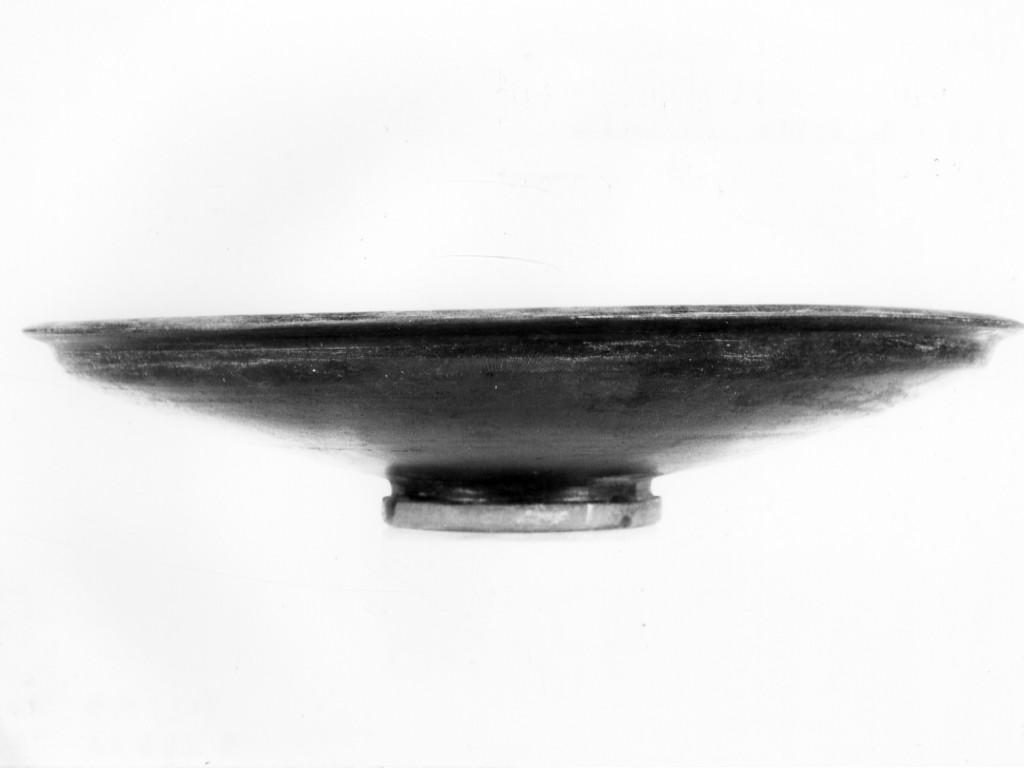 patera - fabbrica locale (ultimo quarto sec. IV a.C)