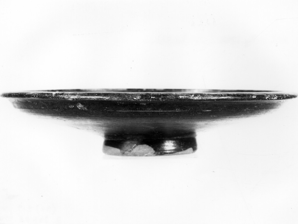 patera - fabbrica locale (ultimo quarto sec. IV a.C)
