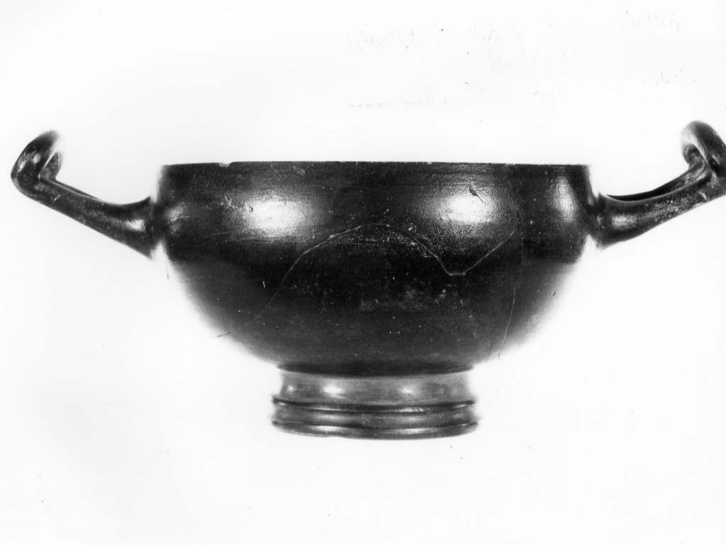 tazza - fabbrica locale (seconda metà sec. IV a.C)