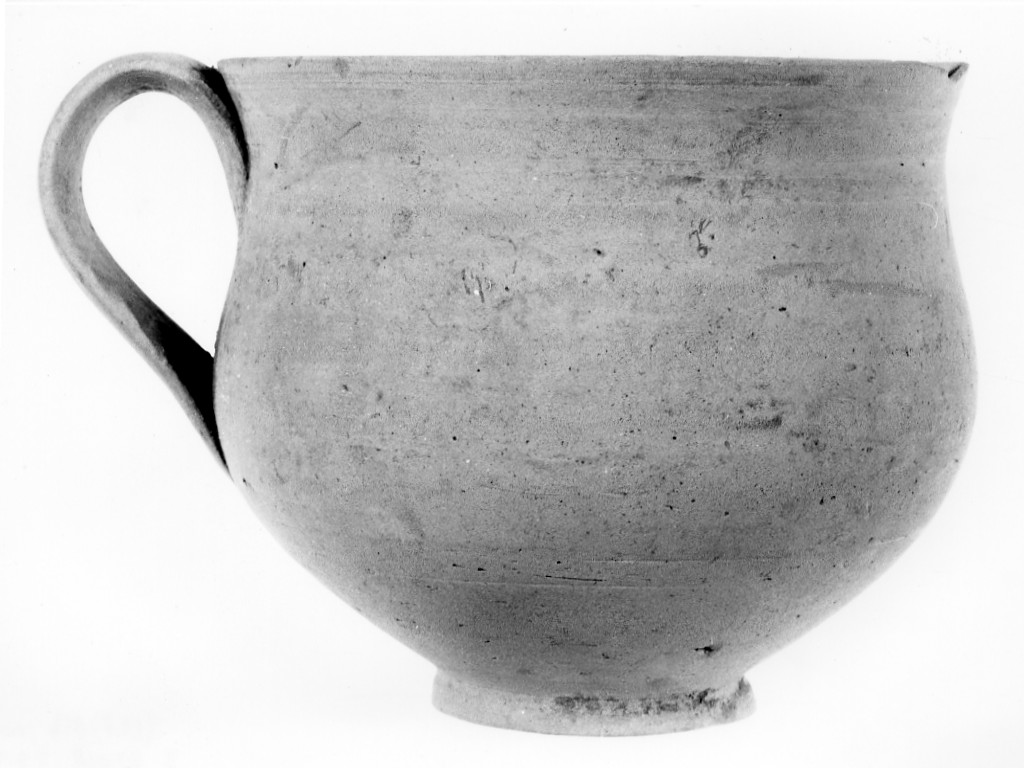 bicchiere - fabbrica locale (ultimo quarto sec. IV a.C)