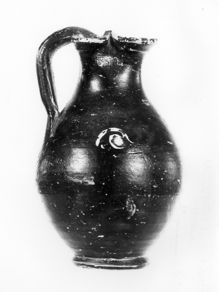 oinochoe a bocca trilobata - fabbrica locale (ultimo quarto sec. IV a.C)