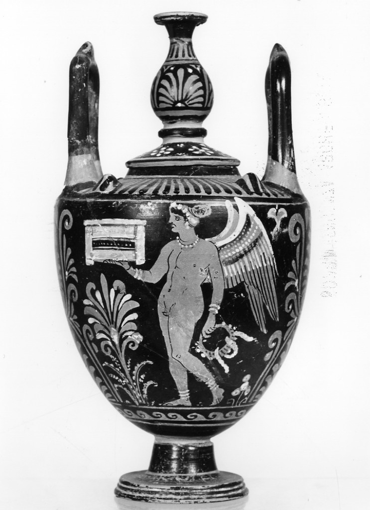 lebes gamikos - fabbrica apula (seconda metà sec. IV a.C)