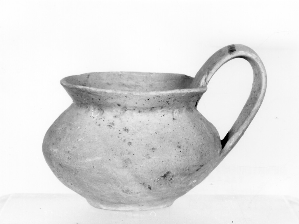 brocca - fabbrica locale (sec. V a.C)