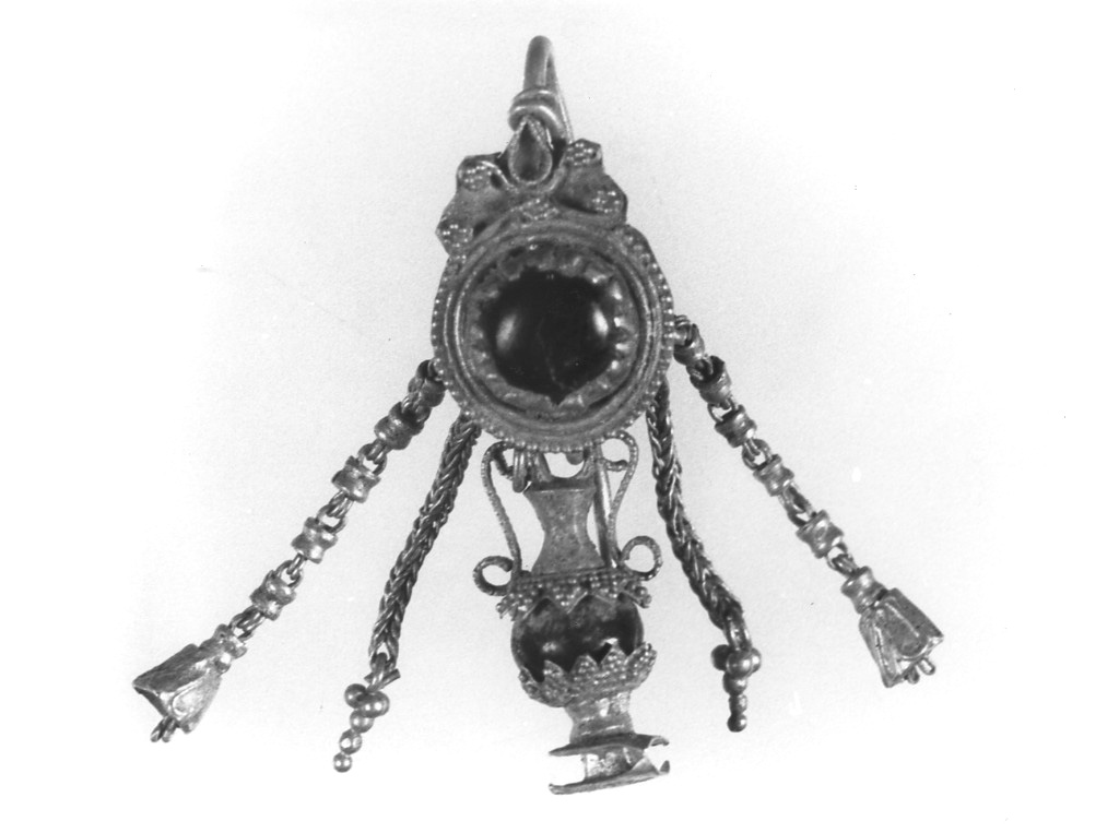 orecchino (sec. II a.C)