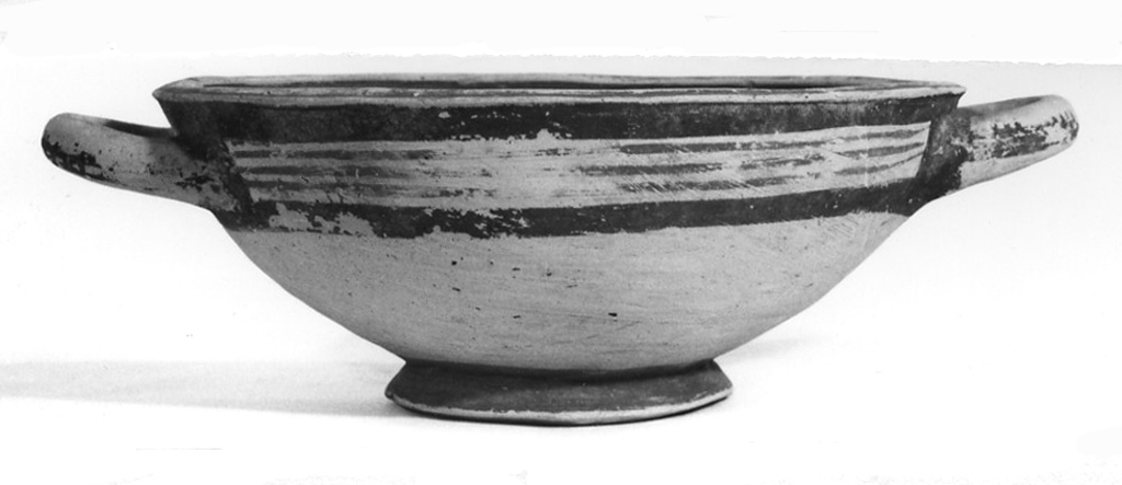 coppa - ceramica subgeometrica peucezia (sec. VI a.C)