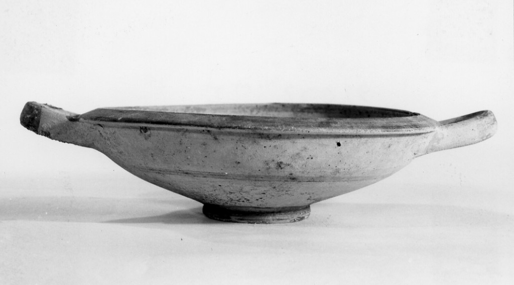 coppa - subgeometrico peuceta classe C (sec. IV a.C)