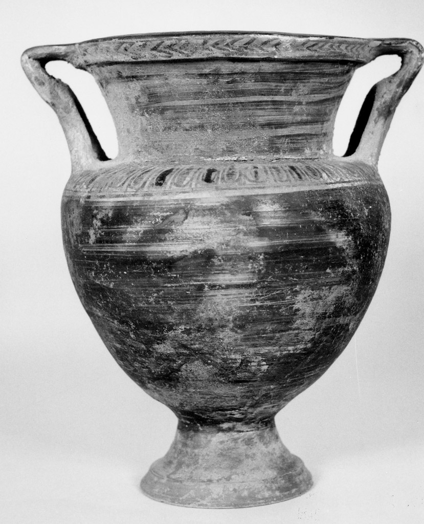 cratere a colonnette - produzione peuceta (fine/ inizio secc. VI/ V a.C)