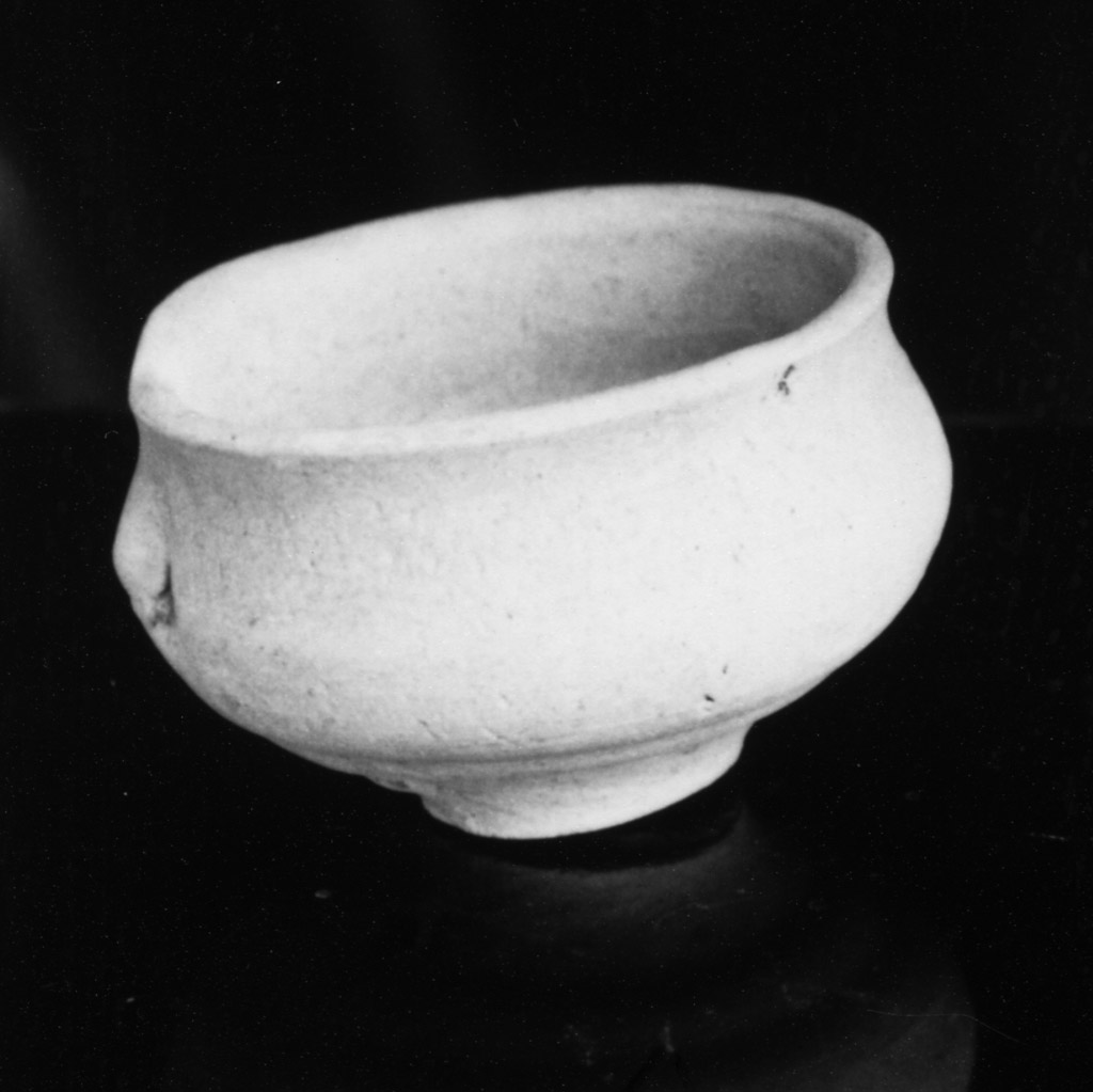 coppetta miniaturistica - produzione apula (secc. V/ III a.C)