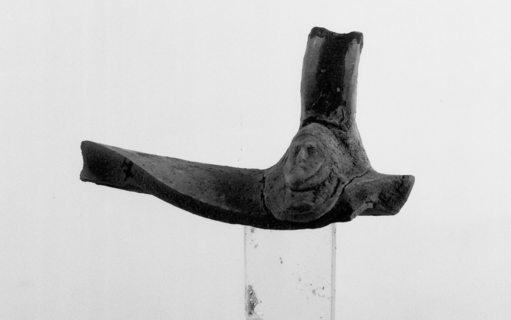 kantharos/ frammento - produzione apula (sec. IV a.C)