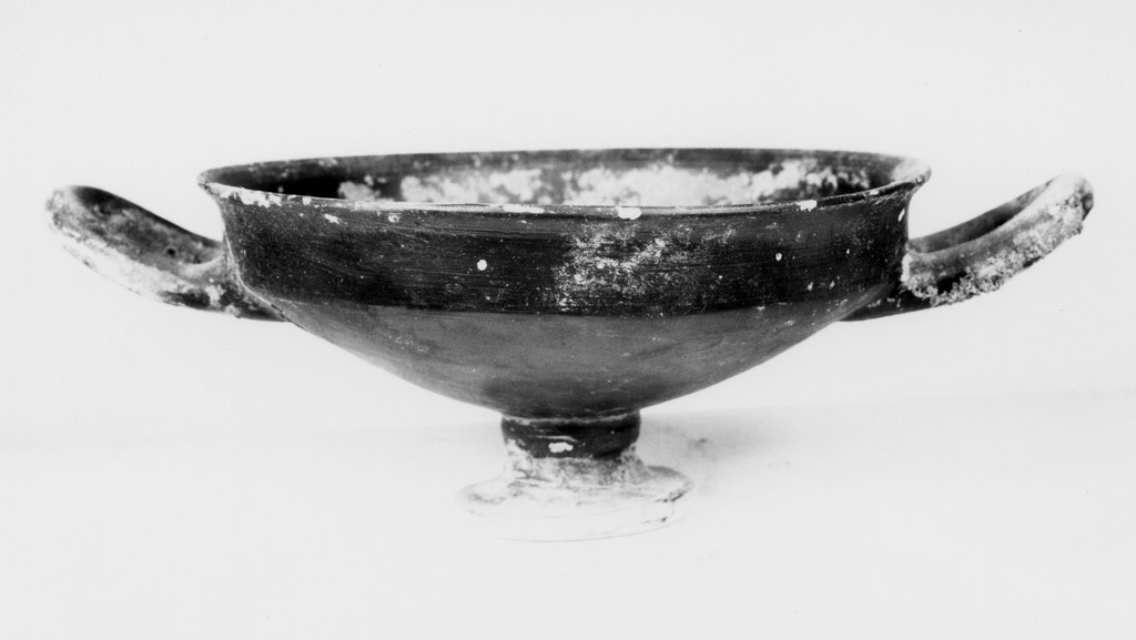 kylix - produzione attica (secc. V/ IV a.C)