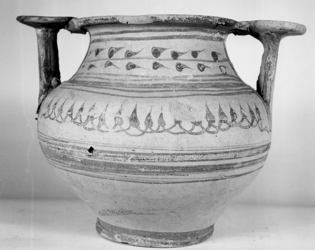 cratere a colonnette - produzione peuceta (secc. V/ IV a.C)