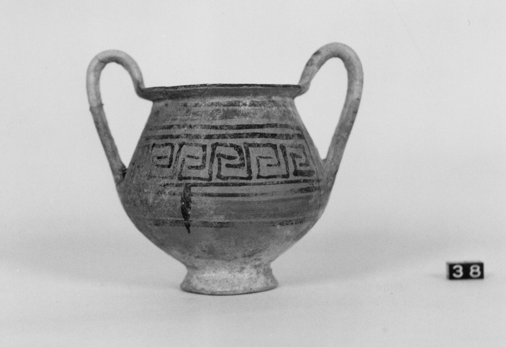 kantharos - produzione peuceta (sec. VI a.C)