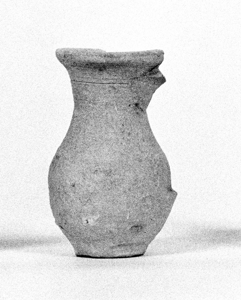 olpe miniaturistica - produzione apula (secc. III/ II a.C)