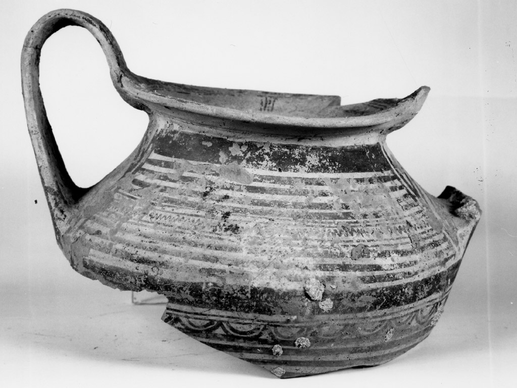 kantharos - produzione peuceta (sec. VI a.C)