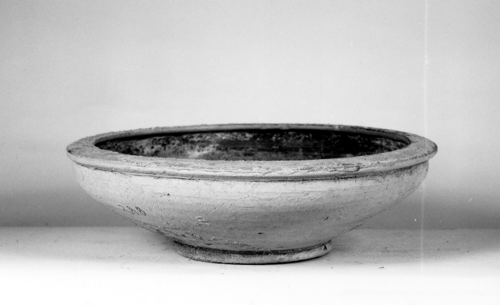 coppa - produzione peuceta (secc. VI/ III a.C)