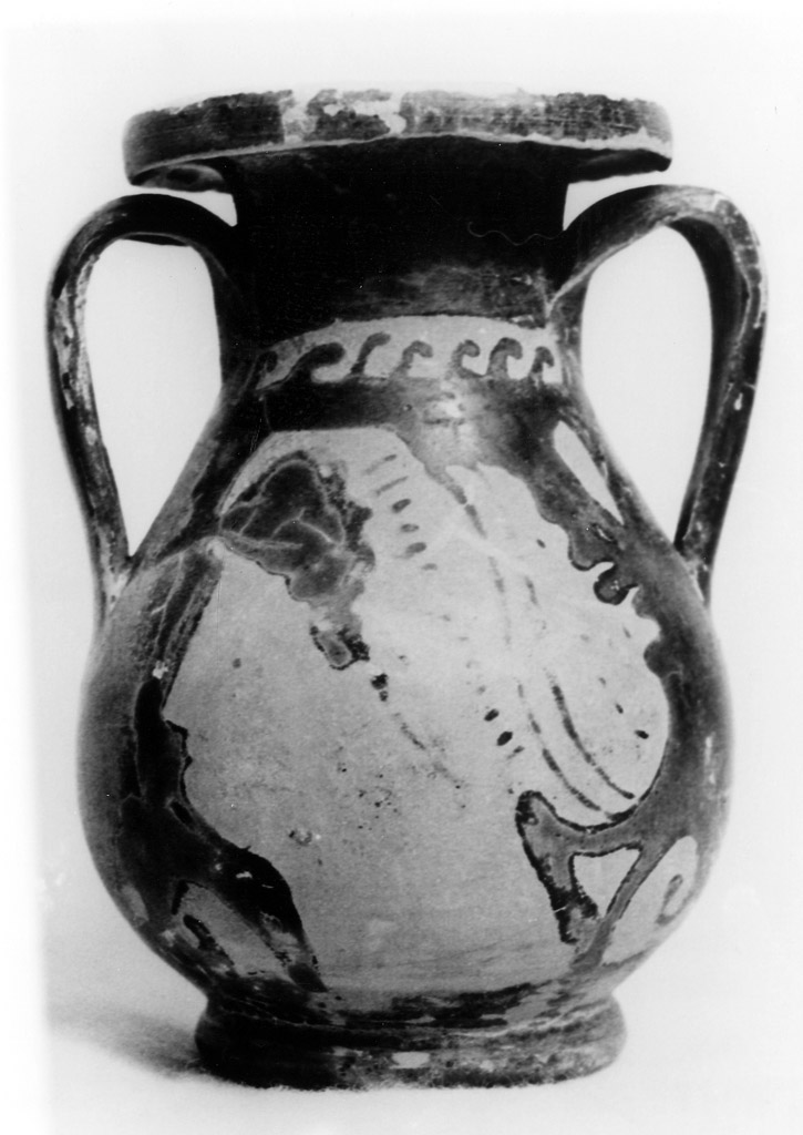 teste femminili (pelike) - produzione apula (seconda metà sec. IV a.C)