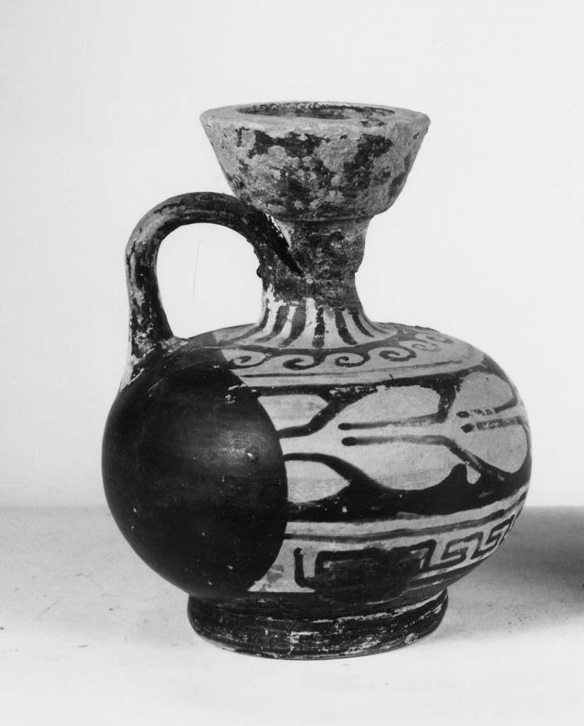 lekythos - produzione apula (seconda metà sec. IV a.C)