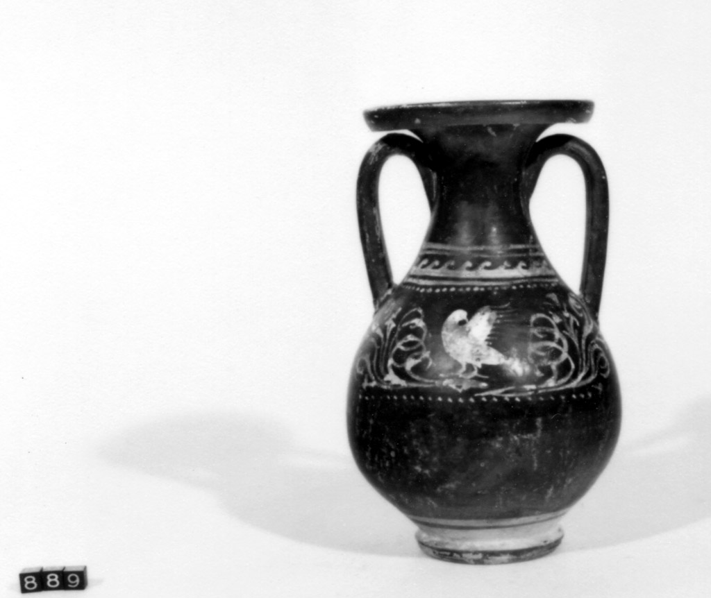 pelike - produzione apula (terzo quarto sec. IV a.C)