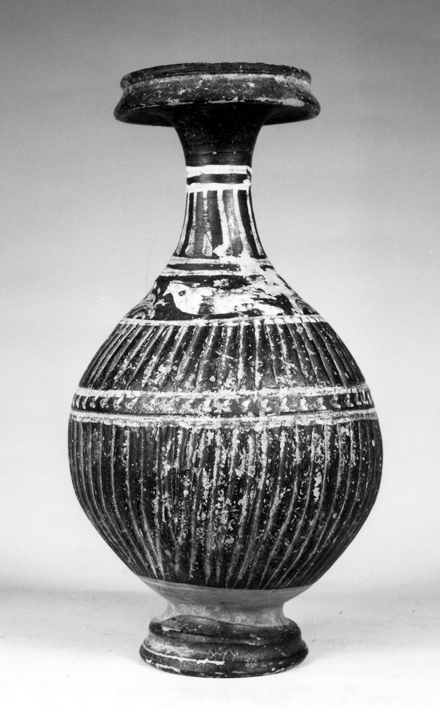 bottiglia - produzione apula (primo quarto sec. III a.C)