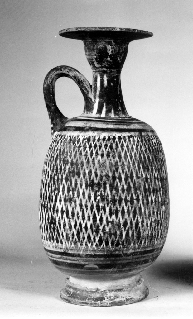 lekythos - produzione apula (seconda metà sec. IV a.C)