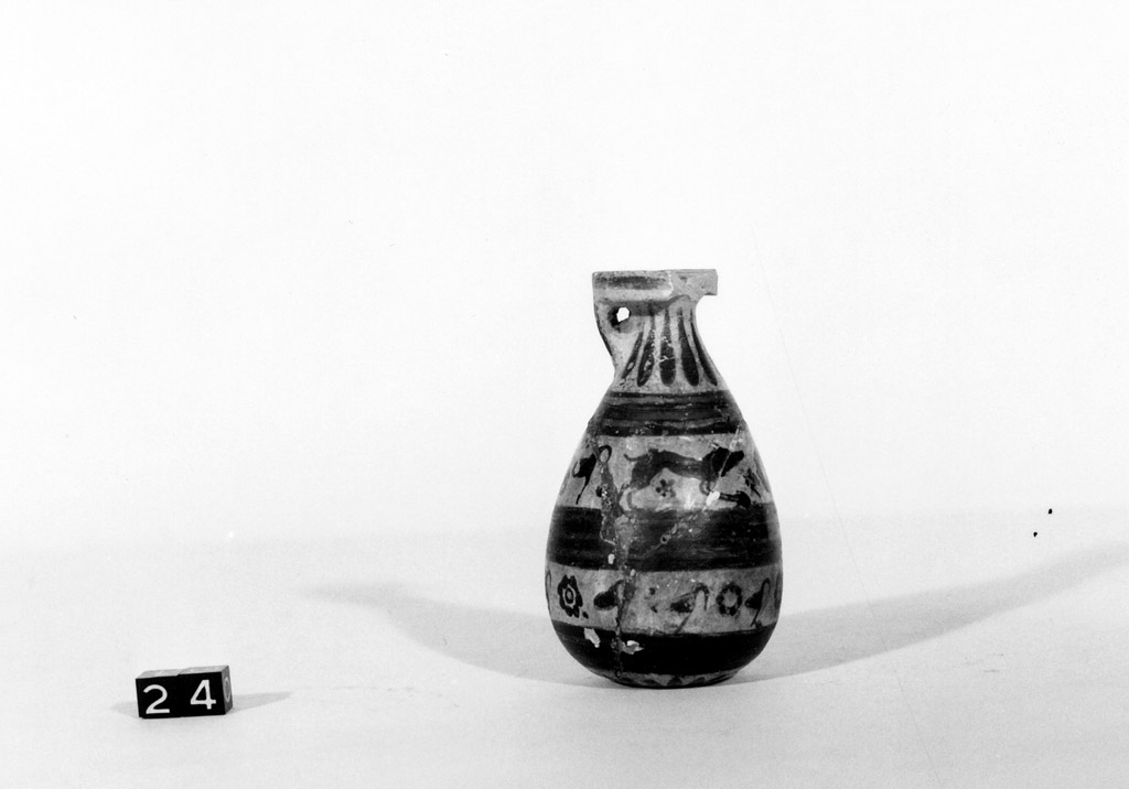 alabastron - produzione di area italica (prima metà sec. VI a.C)