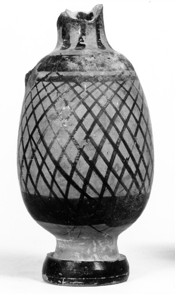 lekythos - produzione apula (seconda metà sec. IV a.C)