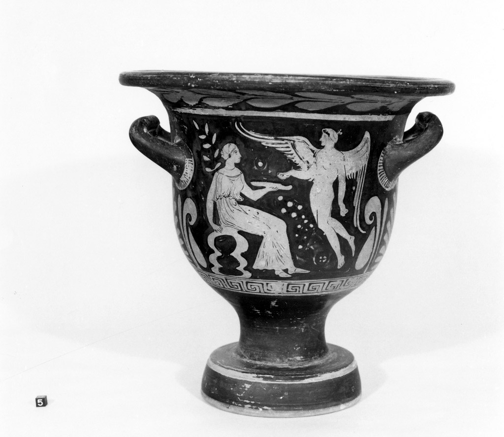 cratera a campana - produzione apula (secondo quarto sec. IV a.C)