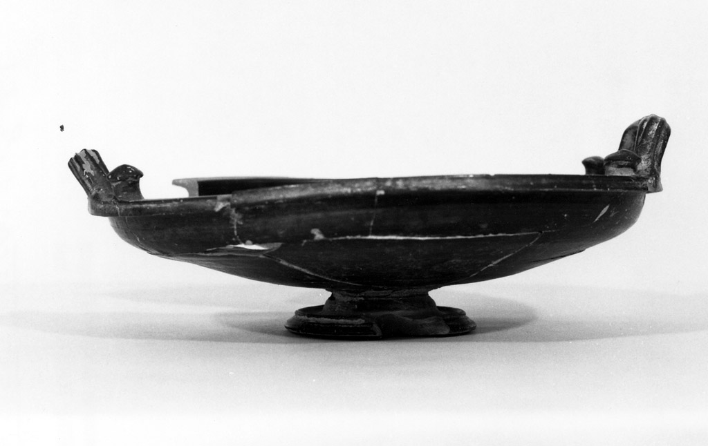 piatto - Gruppo Stoke on Trent (ultimo quarto sec. IV a.C)