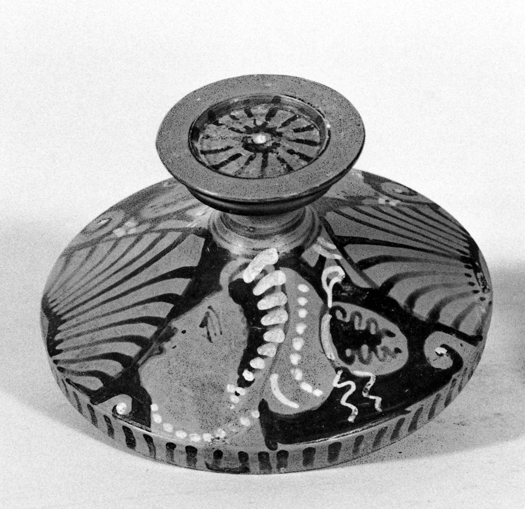 coperchio di lekane - produzione apula (seconda metà sec. IV a.C)