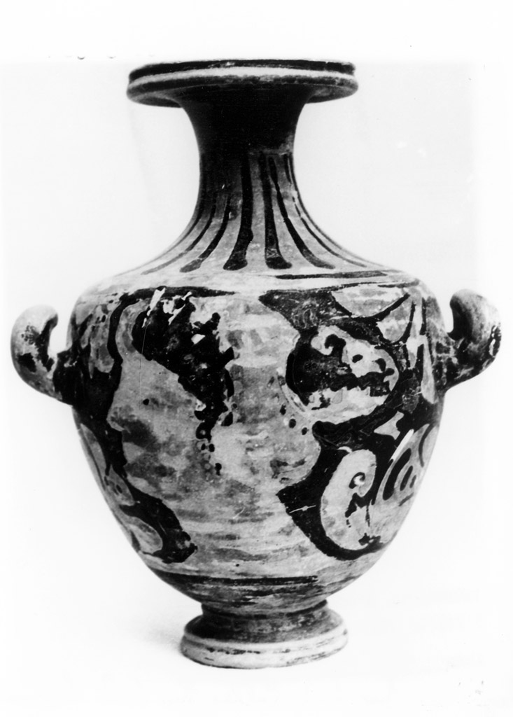hydria - produzione apula (seconda metà sec. IV a.C)