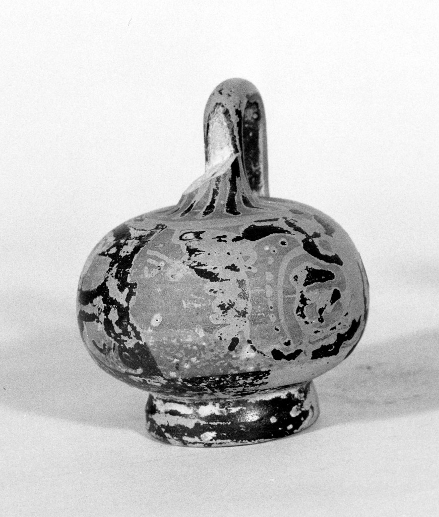 lekythos - produzione apula (seconda metà sec. IV a.C)