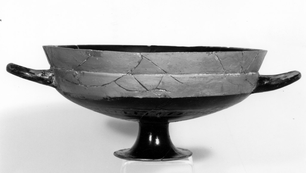 coppa - produzione attica (secondo quarto sec. VI a.C)