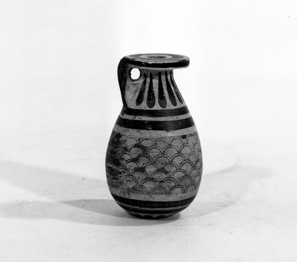 alabastron - produzione corinzia (sec. VII a. C)