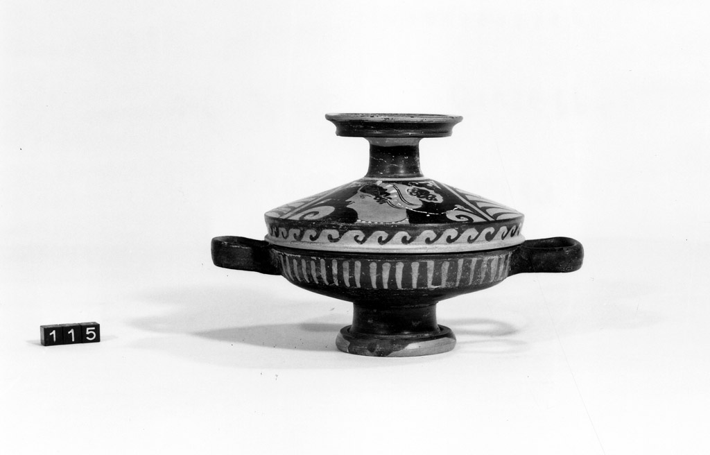 lekane (terzo quarto sec. IV a.C)