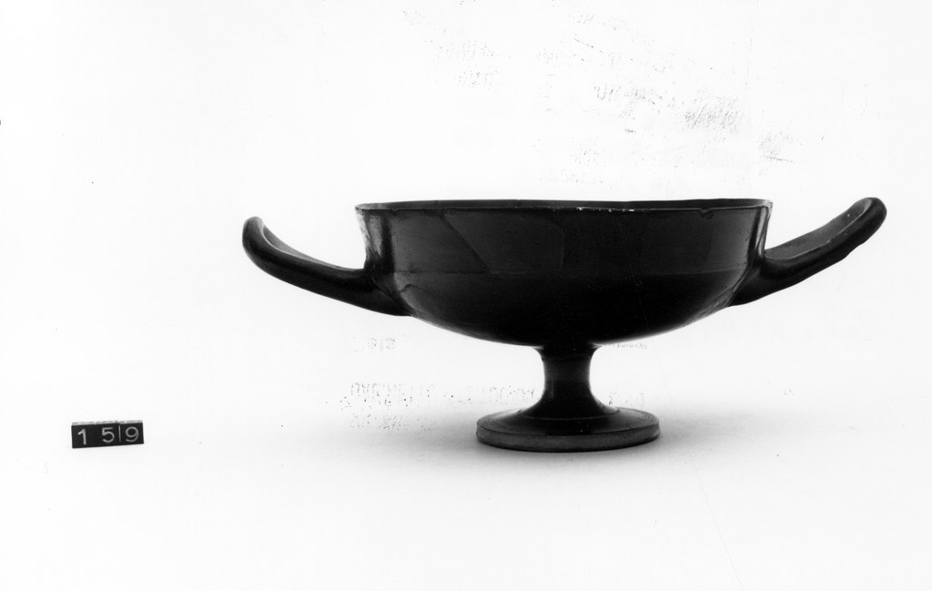 kylix (secondo quarto sec. V a.C)