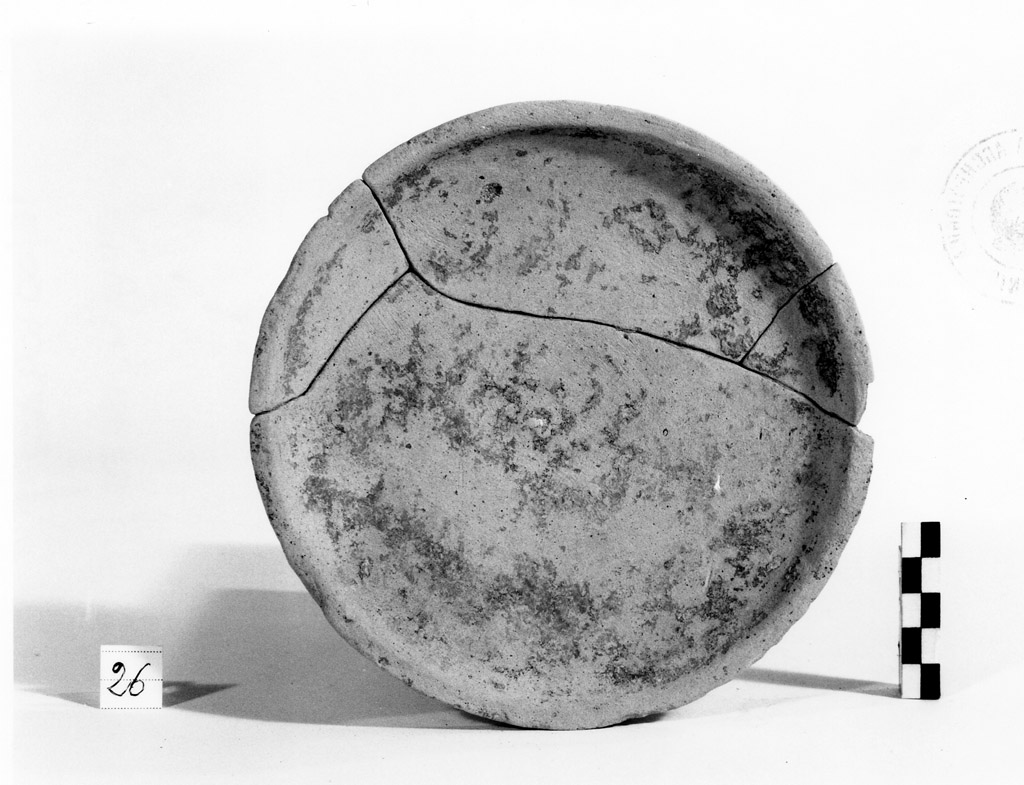 piatto - produzione apula (sec. III a.C)