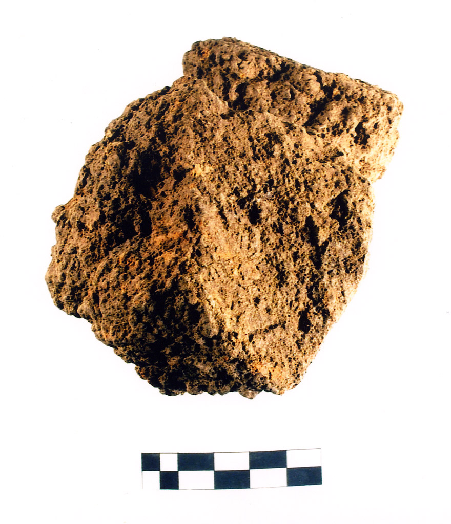 intonaco/ frammento - neolitico antico (millennio VII/ V a.C)