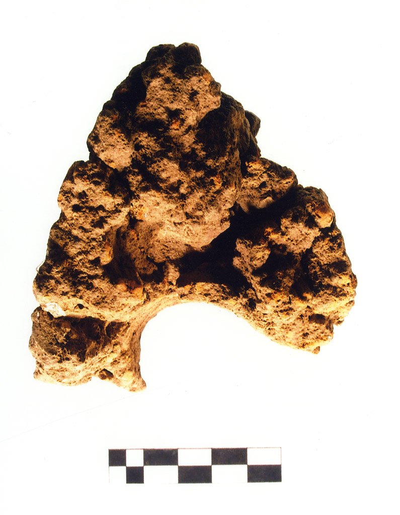 intonaco/ frammento - neolitico antico (millennio VII/ V a.C)