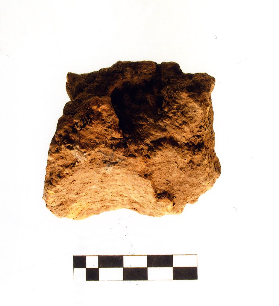 intonaco/ frammento - neolitico antico (millennio VII/ V a.C)