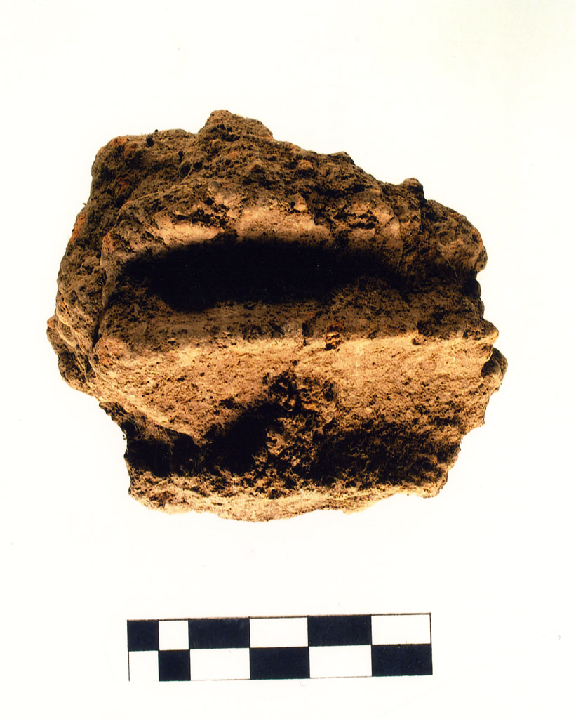 intonaco/ frammento - neolitico antico (millennio VII/ V a.C)