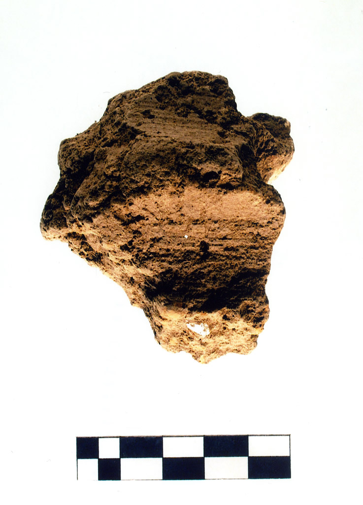 intonaco/ frammento - neolitico antico (millennio VII/ V a.C)